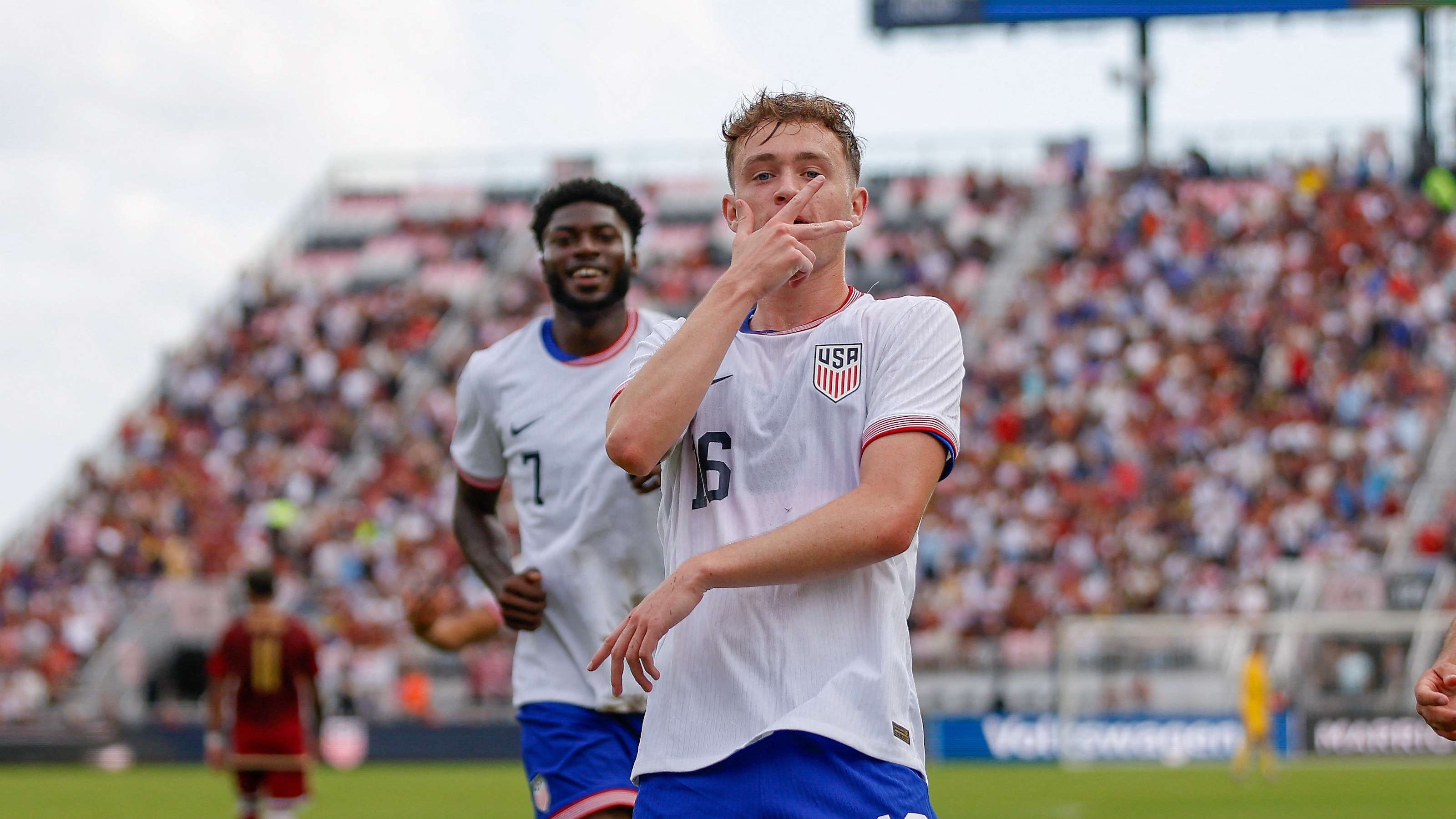 有传言称独 有传言称独